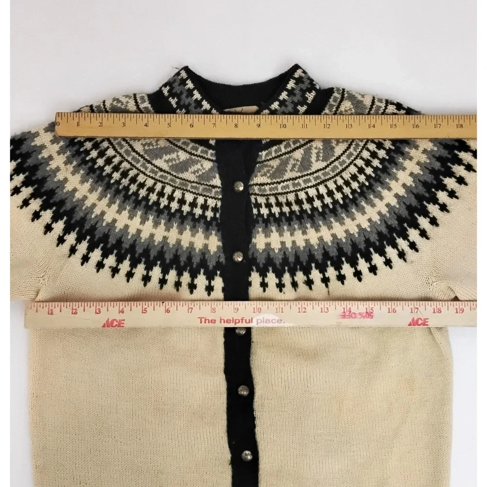 Vintage Handmade Sweater Women's M Cream Danish Wool Fair Isle Cardigan #Z5783